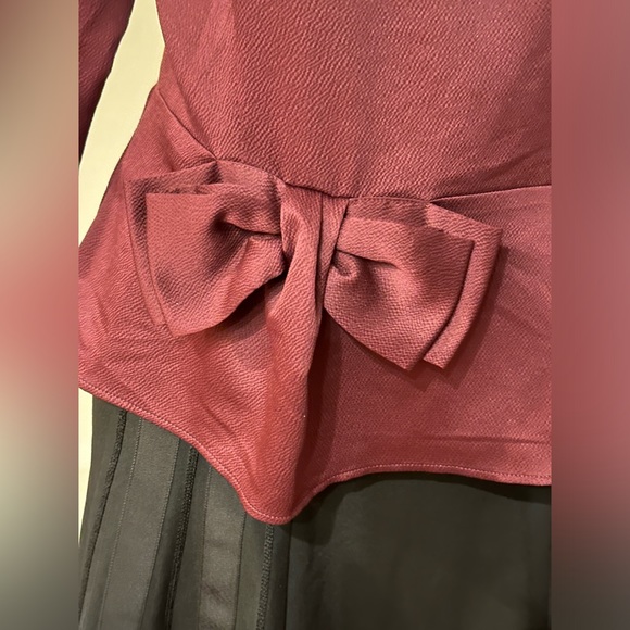 Ann Taylor Burgundy 3/4 Sleeves Front Bow Light Material No Tag Sz M. Zip OnSide - Picture 6 of 11
